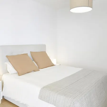 דירה Center Penthouse With Solarium 2 Minutes From The *