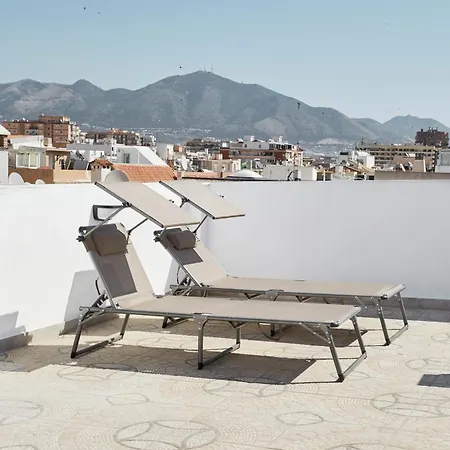 아파트 Center Penthouse With Solarium 2 Minutes From The *